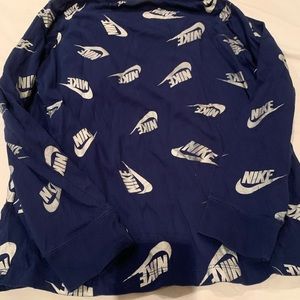 Nike long sleeve T-shirt